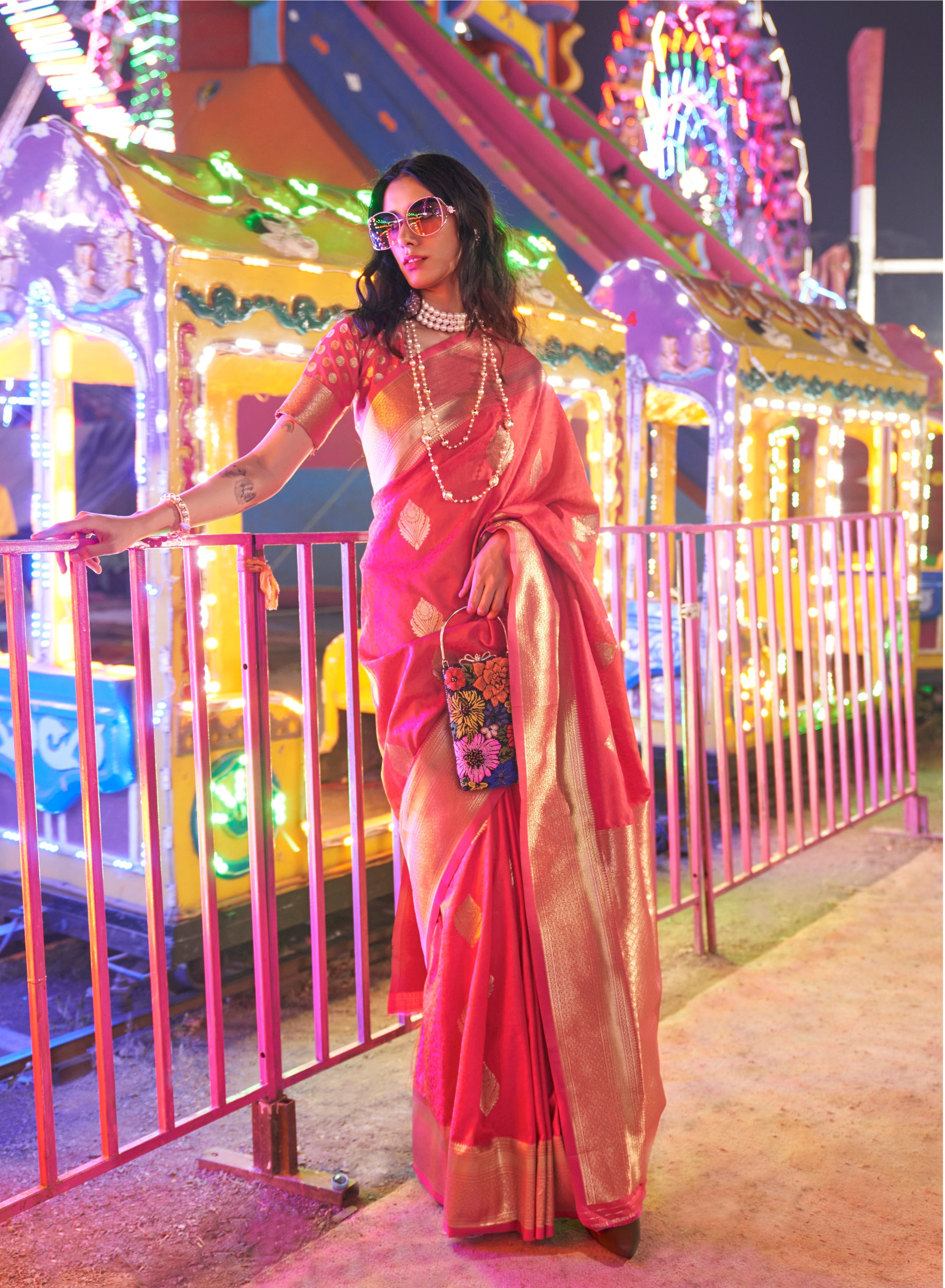 Monjolika Fashion Pink Colour Handloom Silk Blend Zari Woven Saree With Blouse - Distacart