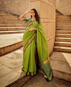 Monjolika Fashion Green Color Handloom Silk Patola Printed Saree With Blouse - Distacart
