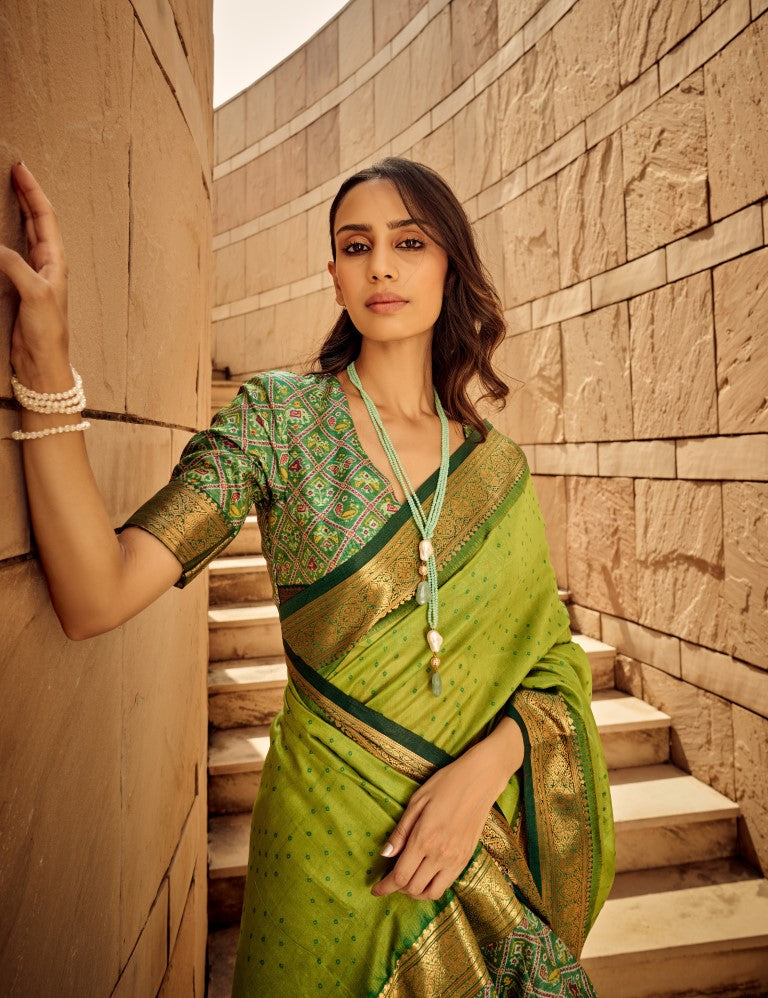 Monjolika Fashion Green Color Handloom Silk Patola Printed Saree With Blouse - Distacart