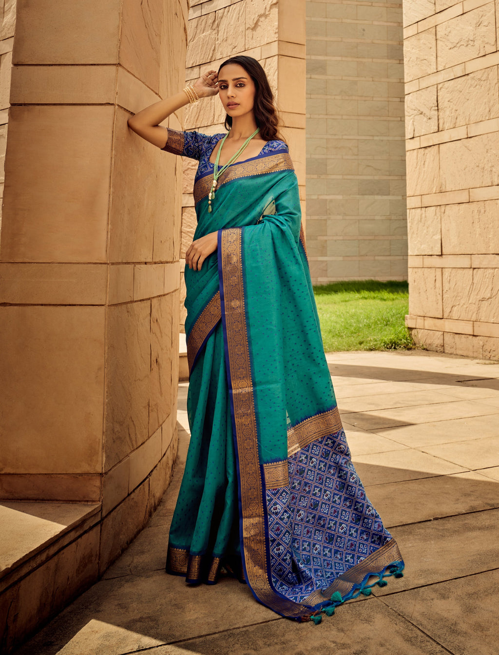 Monjolika Fashion Teal Blue Color Handloom Silk Patola Printed Saree With Blouse - Distacart