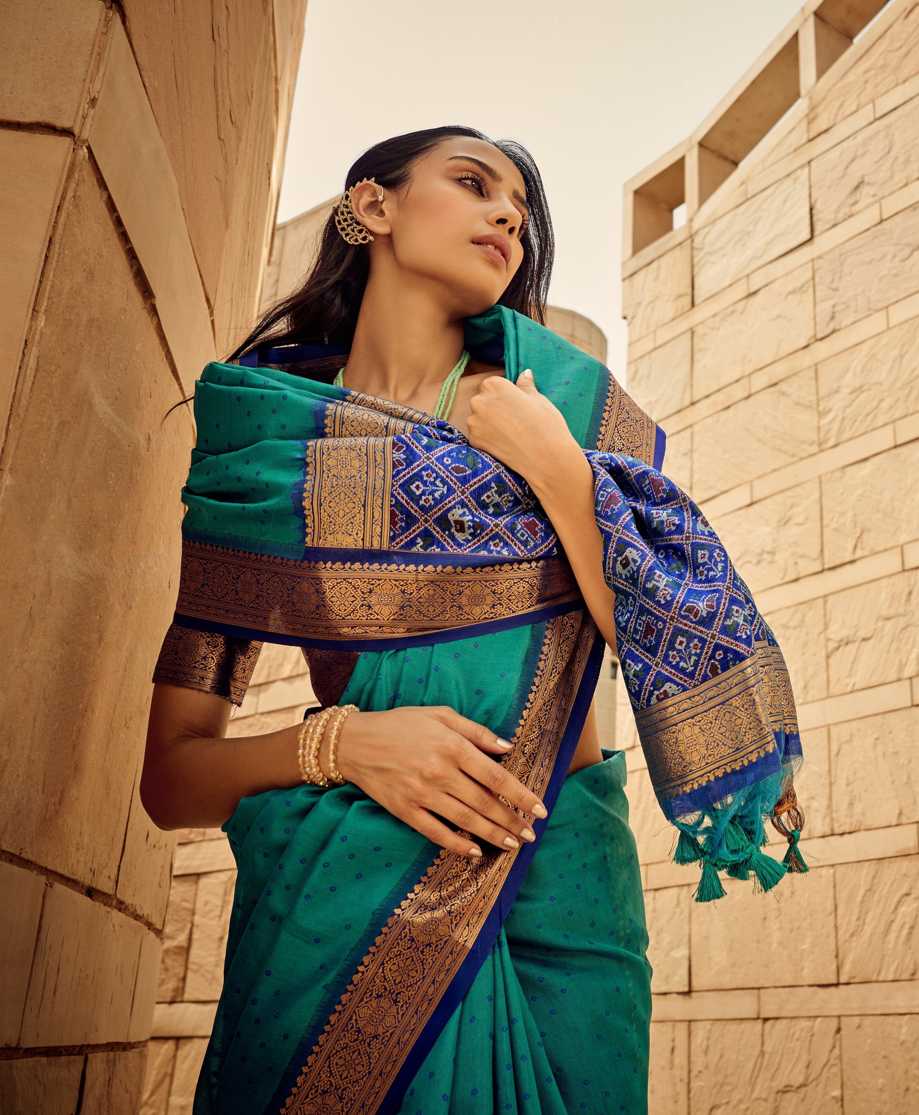 Monjolika Fashion Teal Blue Color Handloom Silk Patola Printed Saree With Blouse - Distacart
