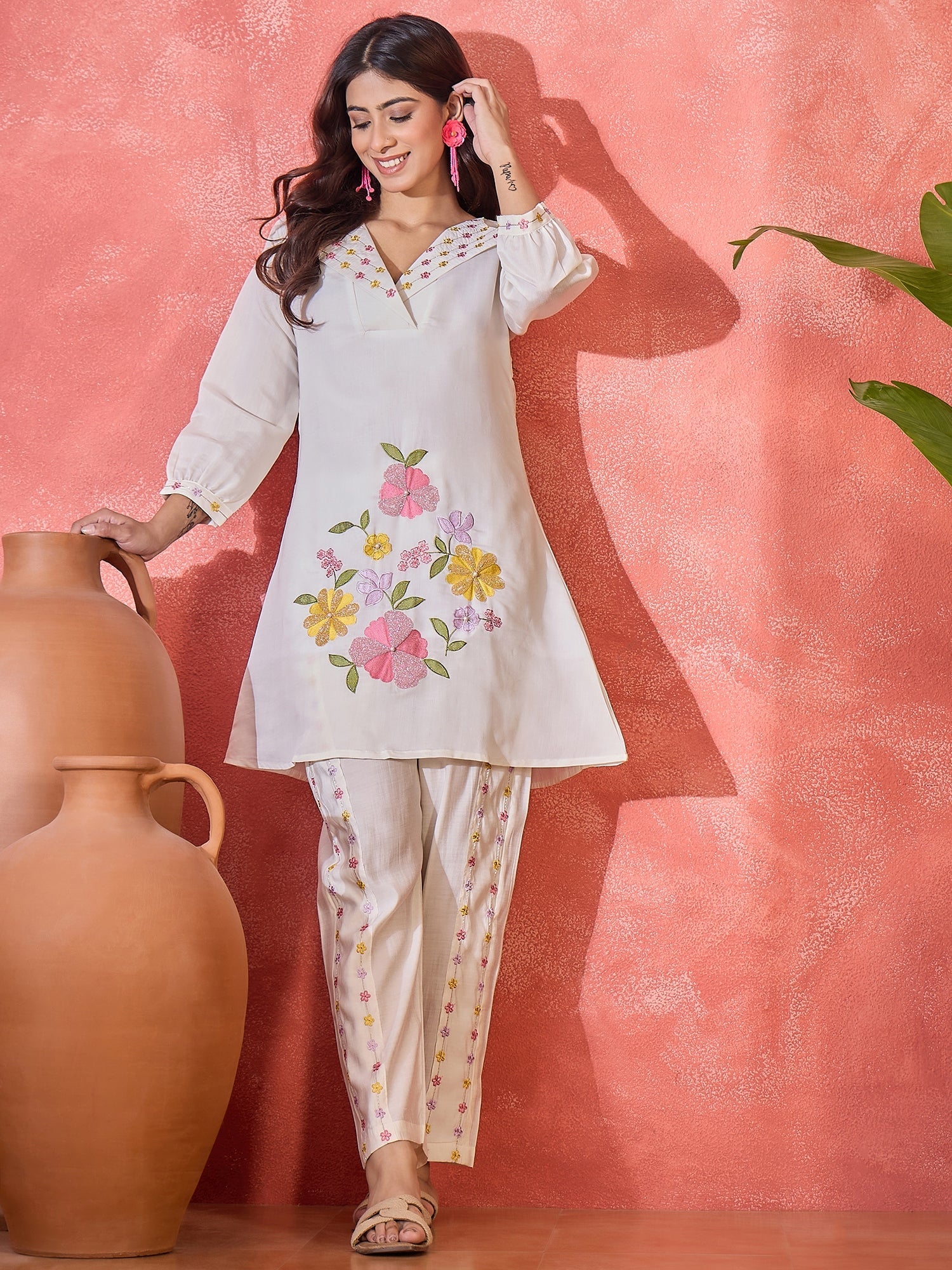 Joban Fashion Off White Silk Embroidered Readymade Kurta Set - Distacart