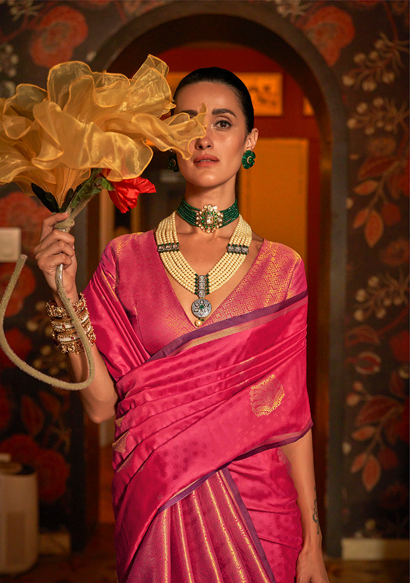 Monjolika Fashion Handloom Silk Weaving Pink Trendy Saree