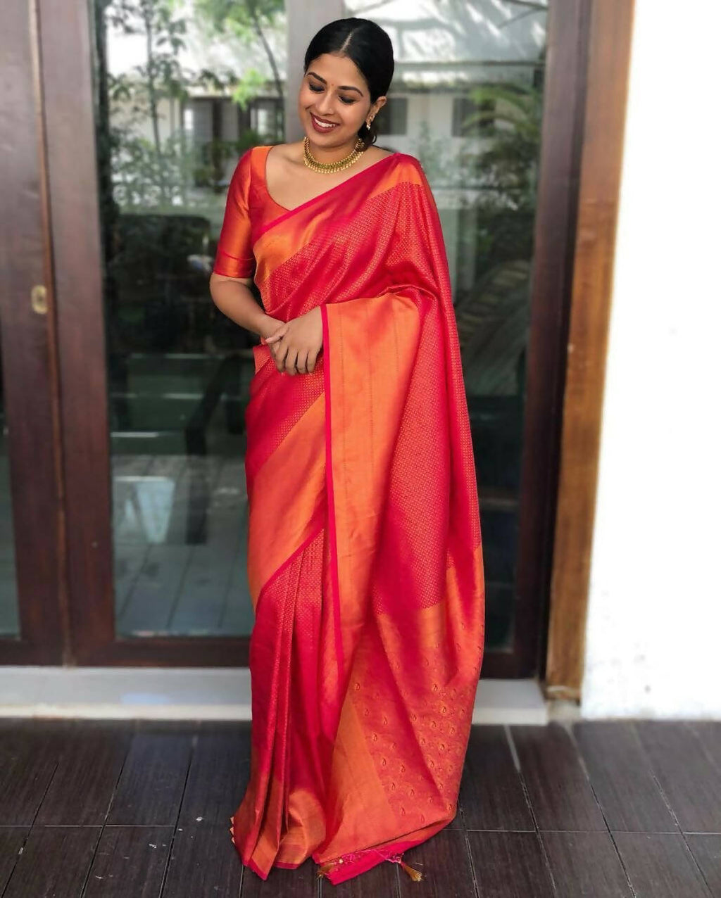 DEIANA'S Beautiful Designer Golden zari Soft Lichi Silk Saree - Red