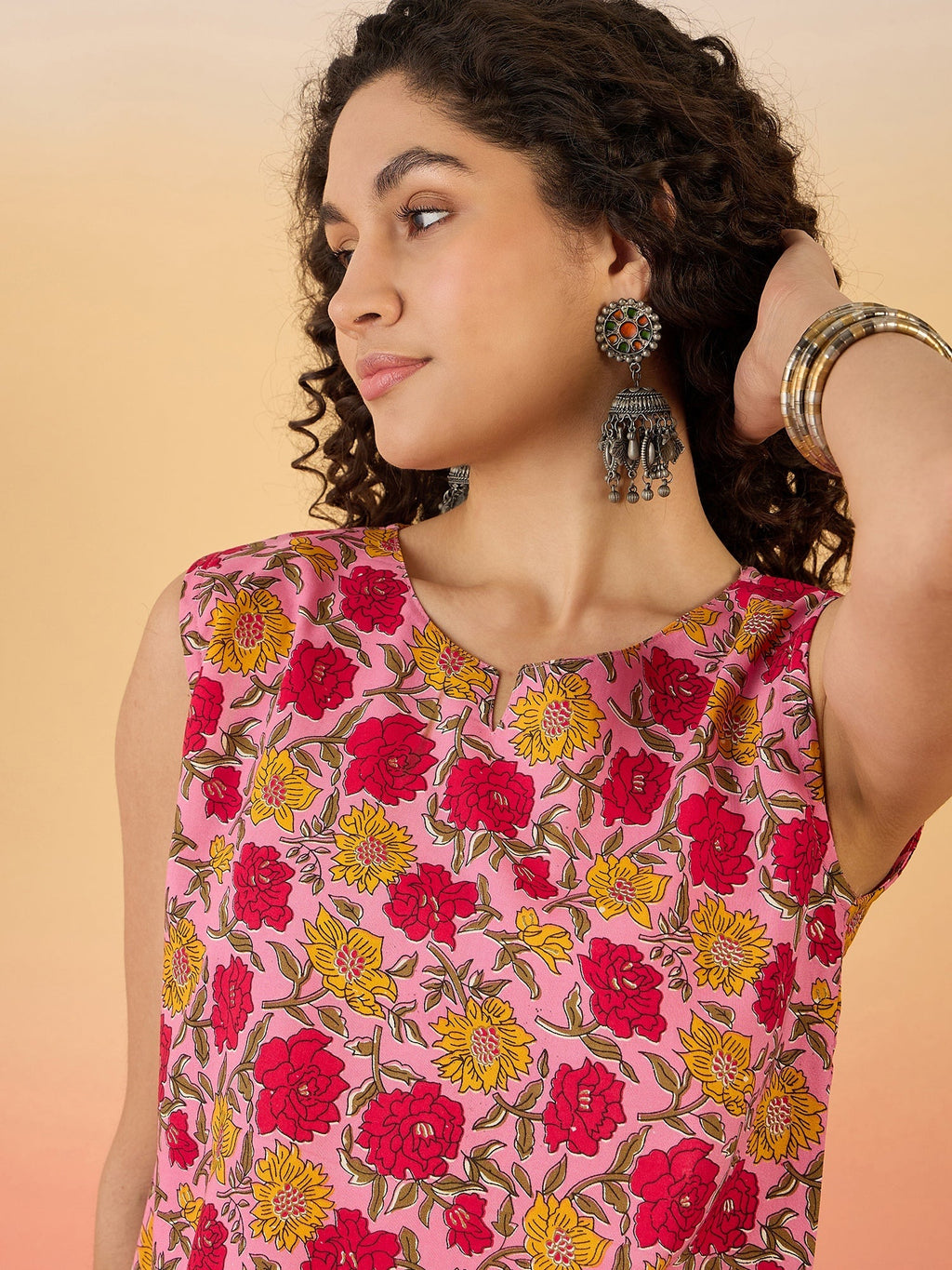 InWeave Pink Red Rose Jaal W/S Top