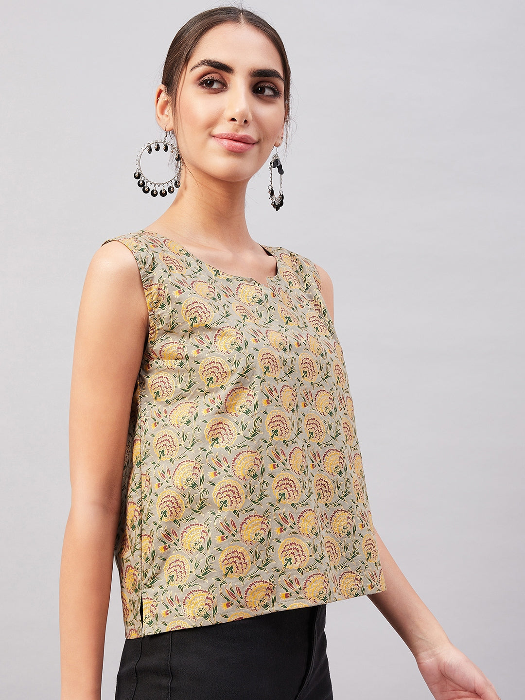 InWeave Grey Gold Floral W/U Top