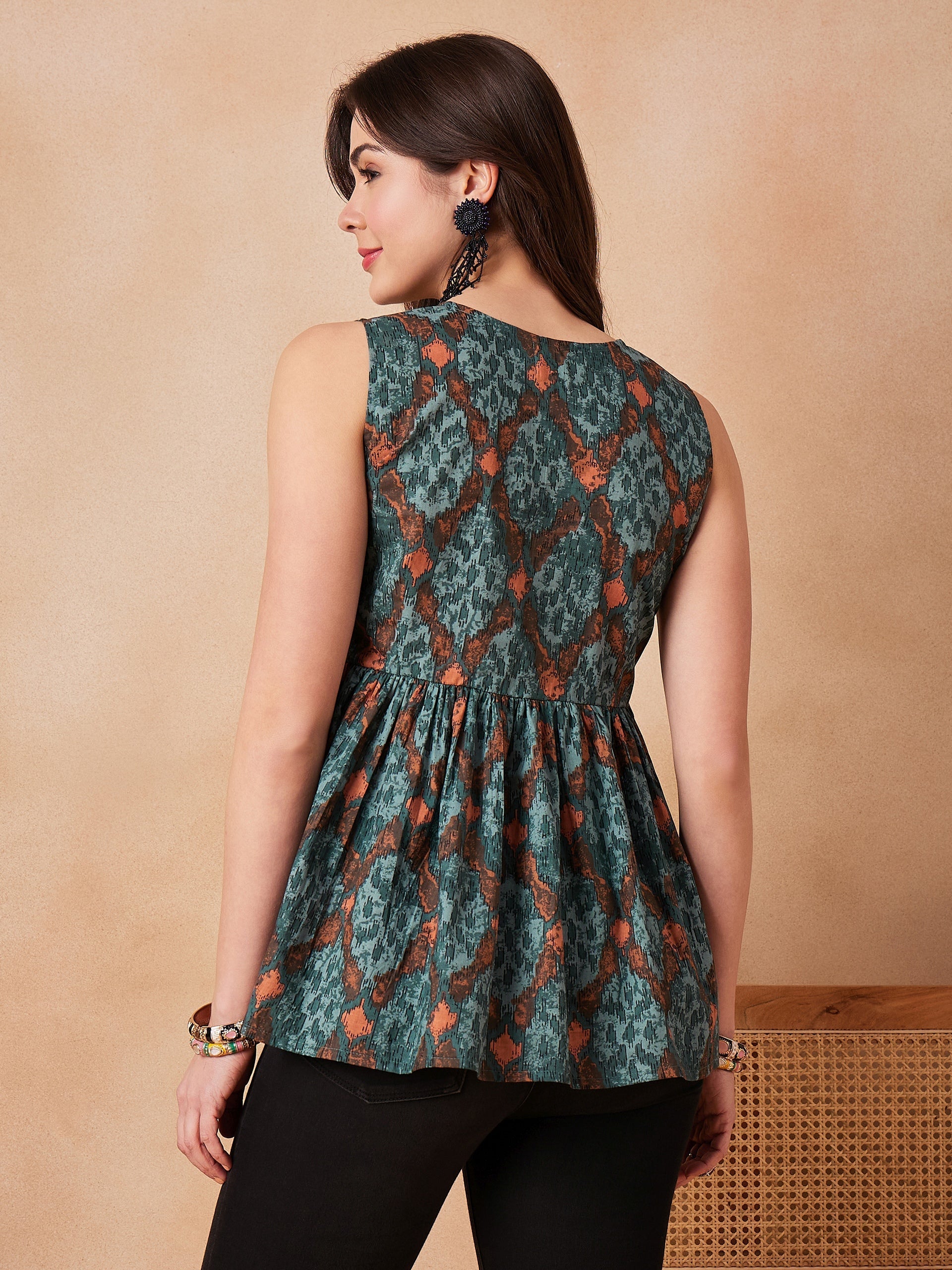 InWeave Aqua Pearl Abstract Printed Round Neck Top