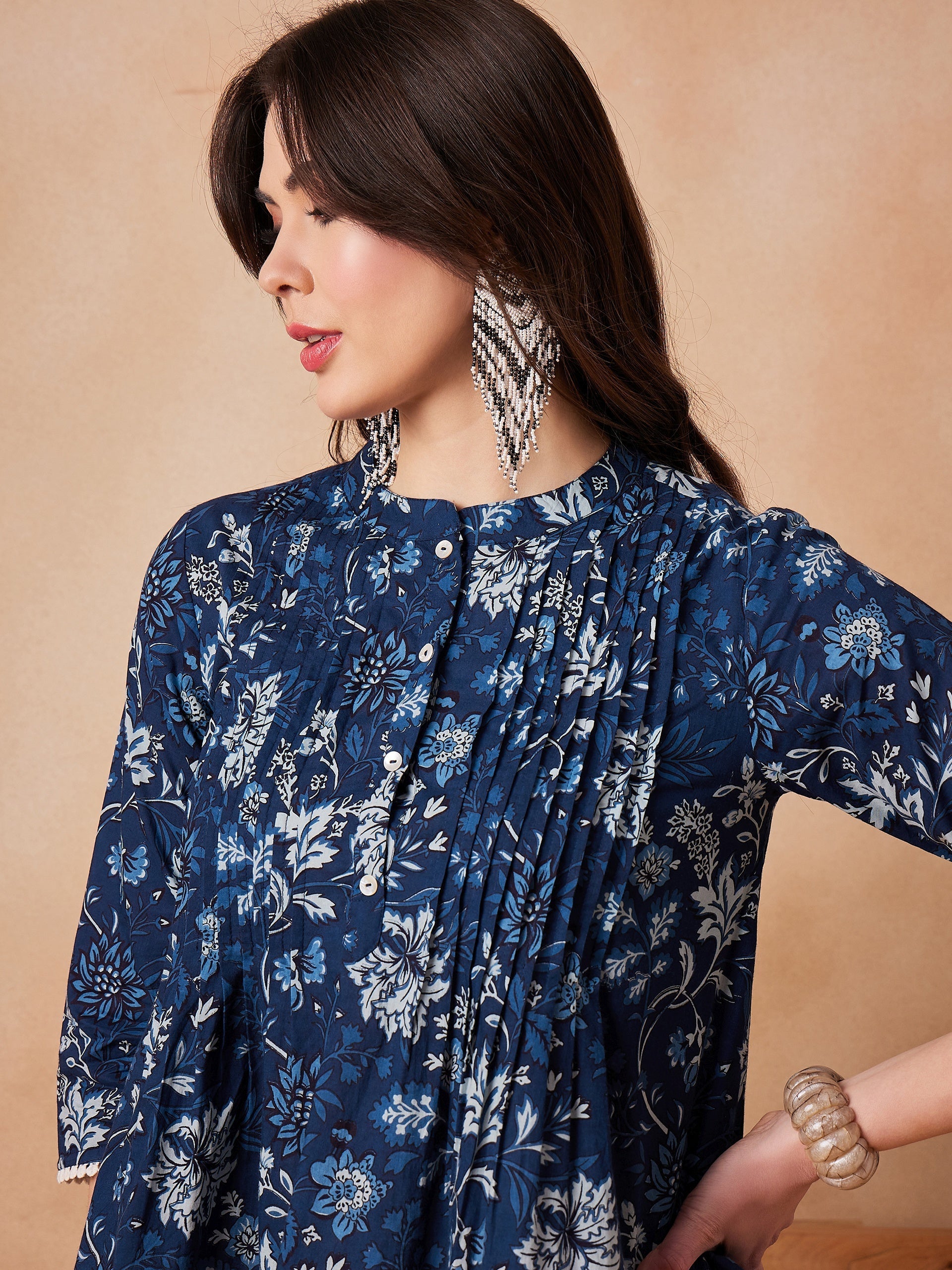 InWeave Indigo Floral Mandarin Neck Button Top