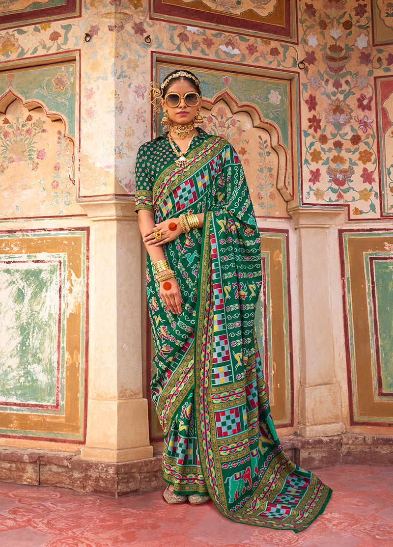 Monjolika Fashion Silk Patola Print Trendy Saree in Dark Green