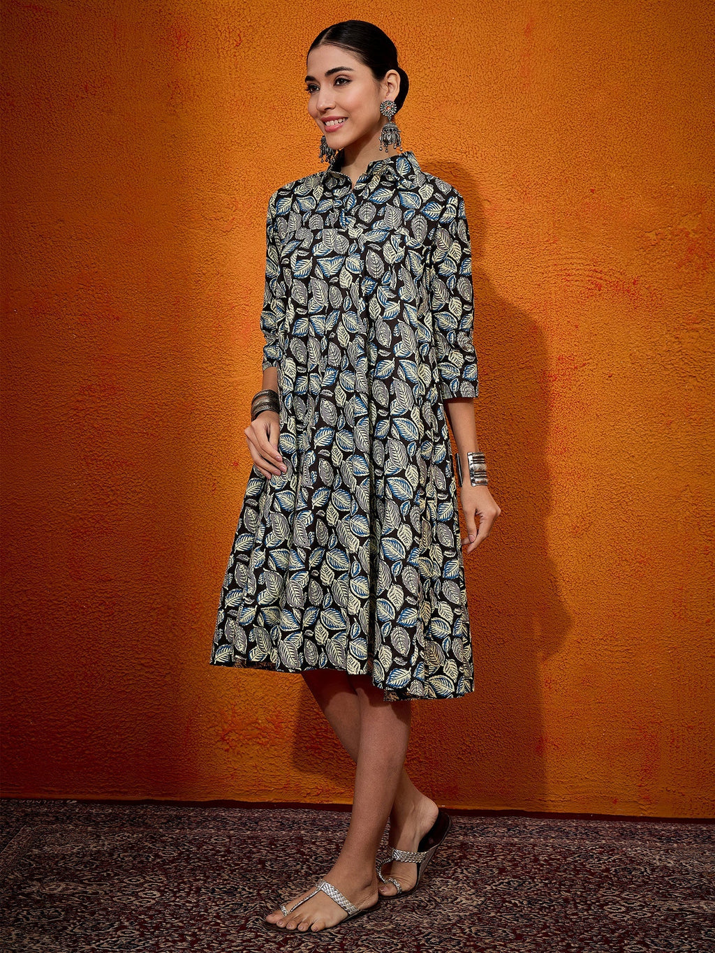 InWeave Black White Leaf Print Flared Dress - Distacart