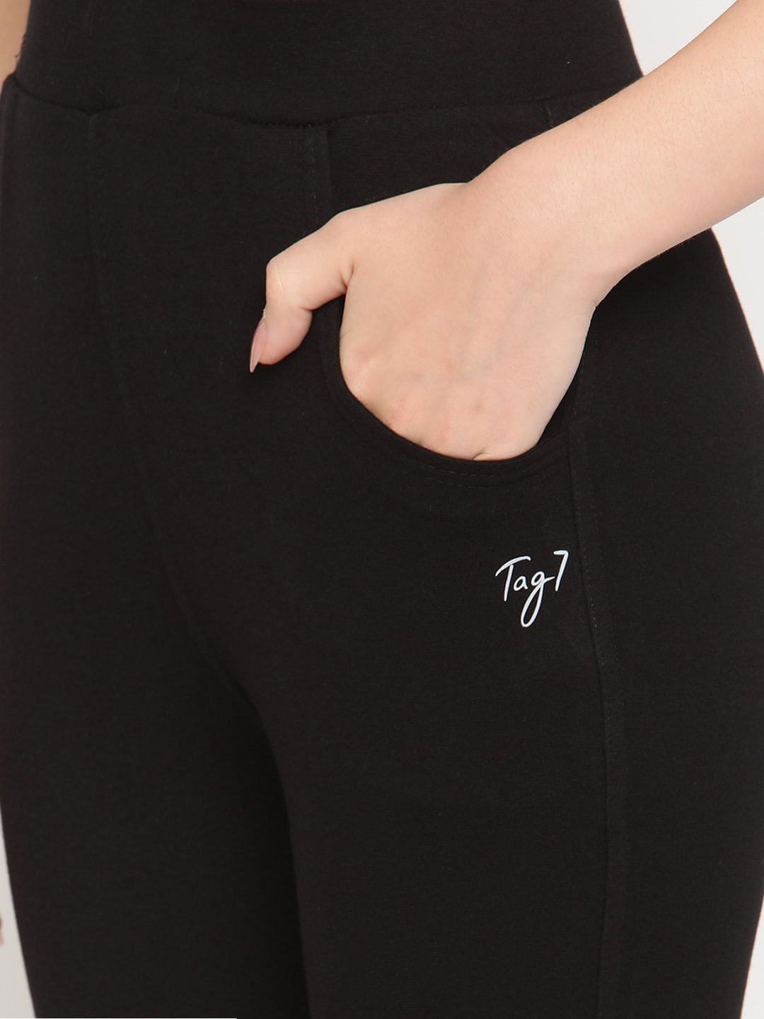 TAG 7 Women Black & Mustard Yellow Pack of 2 Straight Fit Ankle-Length Leggings