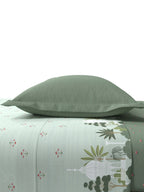 MYTRIDENT Green & White Ethnic Motifs Cotton 144 TC King Bedsheet With 2 Pillow Covers