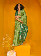 Monjolika Fashion Green Handloom Silk Weaving Zari Designer Saree