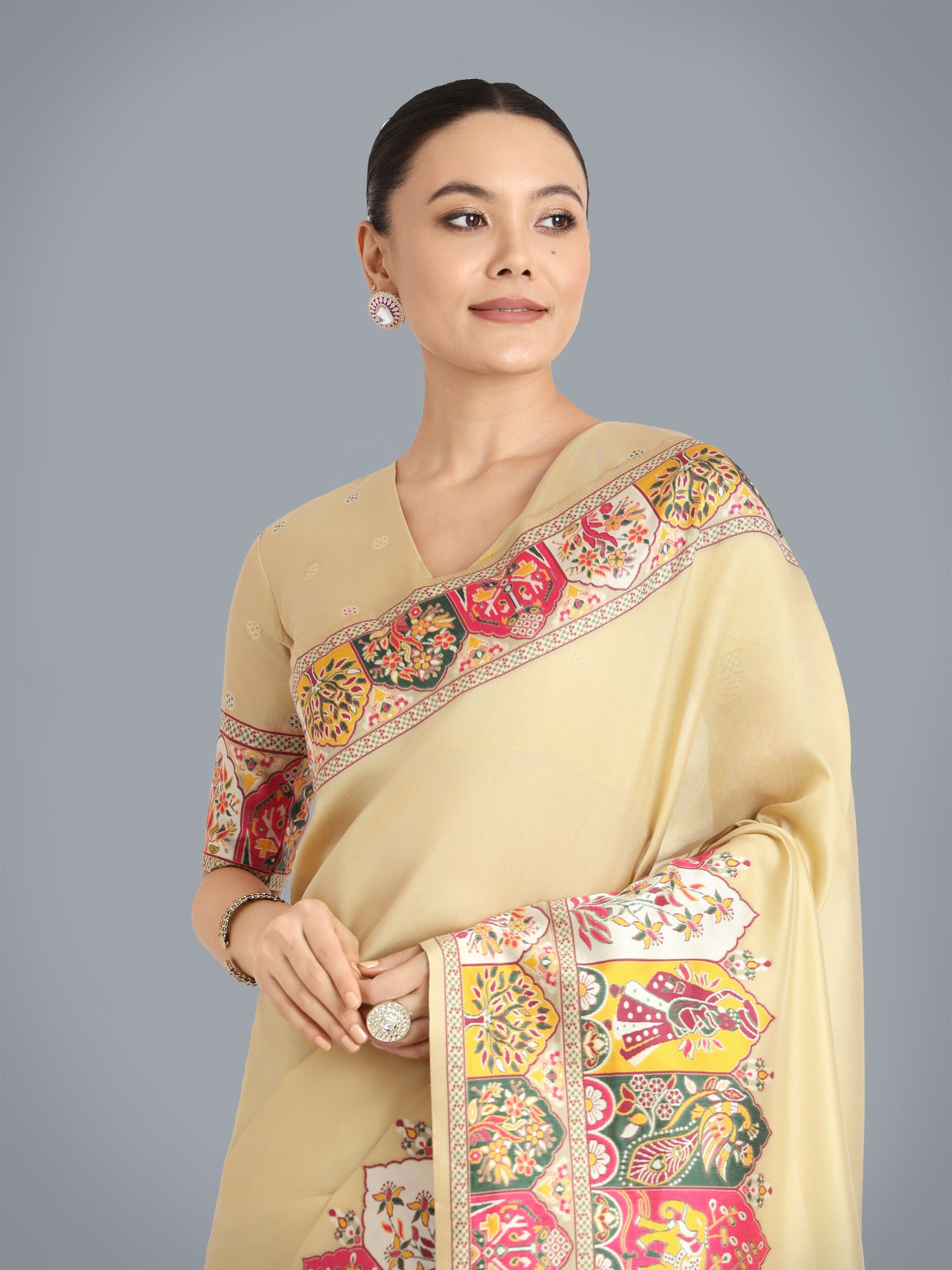 Monjolika Fashion Pashmina Silk Beige Gold Zari Woven Saree?
