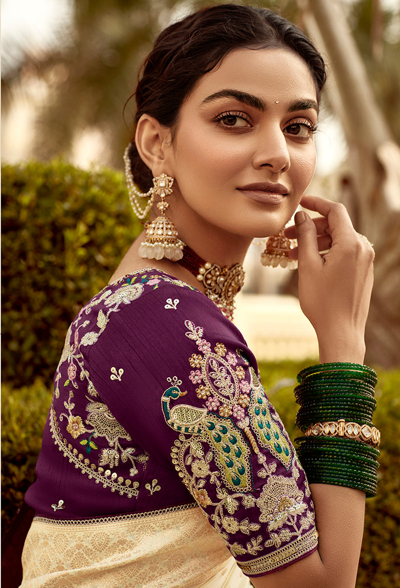 Monjolika Fashion Off-White Designer Dola Silk Wedding Saree with Zari Weaving