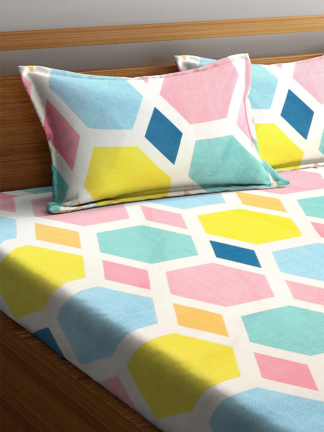KLOTTHE Multicoloured Geometric 300 TC Fitted Double Bedsheet with 2 Pillow Covers - Distacart
