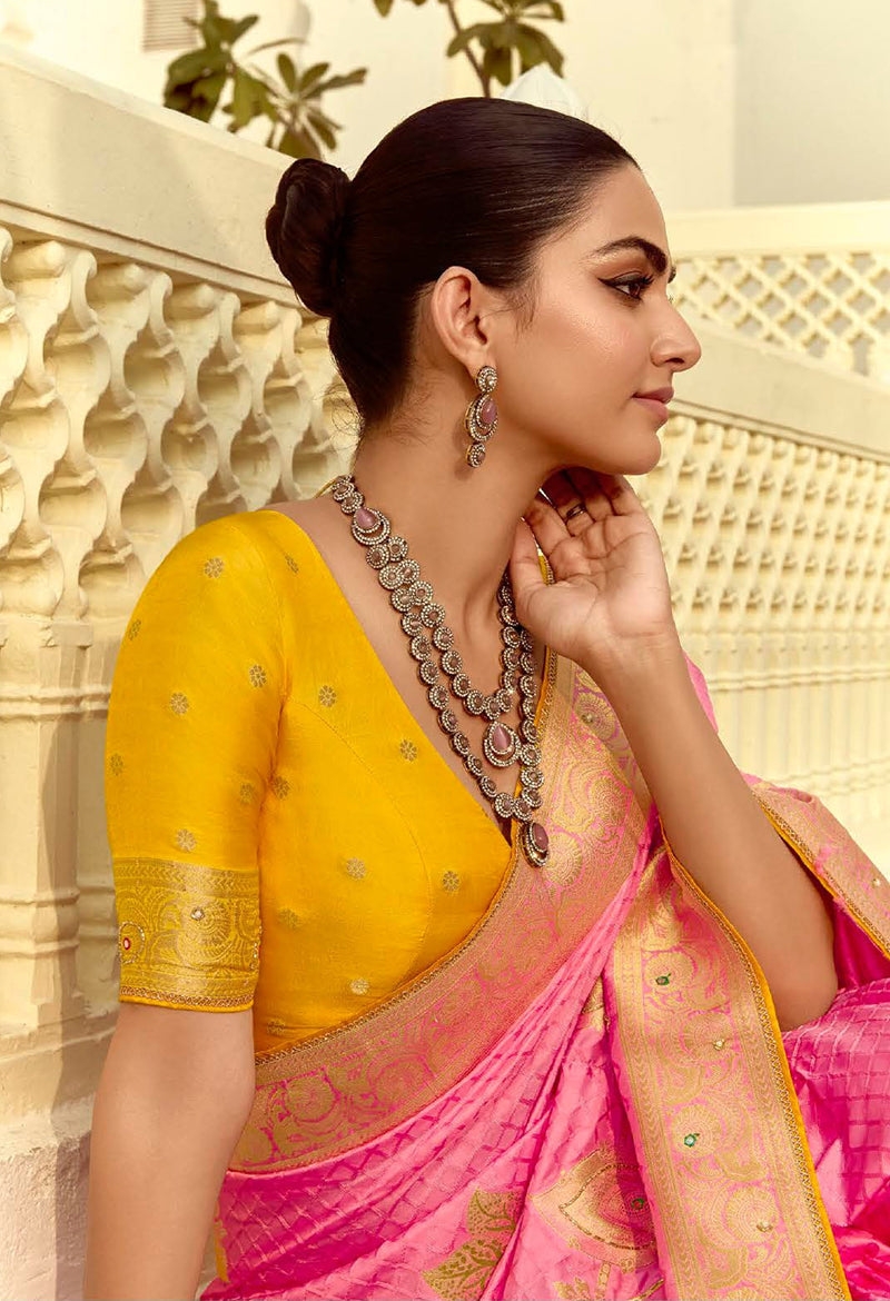 Monjolika Fashion Silk Blend Weaving Pink Traditional Saree