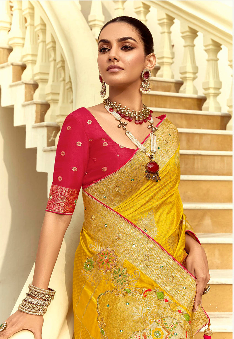 Monjolika Fashion Silk Blend Weaving Yellow Traditional Saree