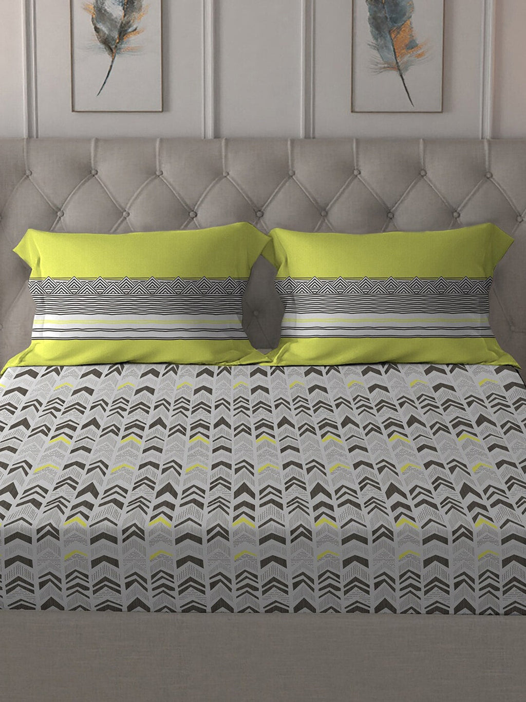 MYTRIDENT Grey Green Geometric Cotton 144 TC Queen Bedsheet With 2 Pillow Covers