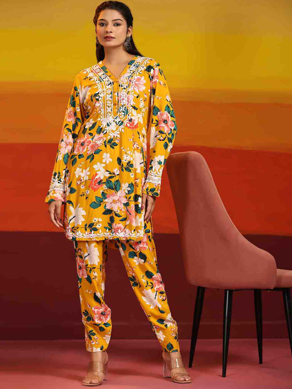 HOUSE OF KARI Floral Printed Chikankari Regular Straight Pure Cotton Kurta with Trousers