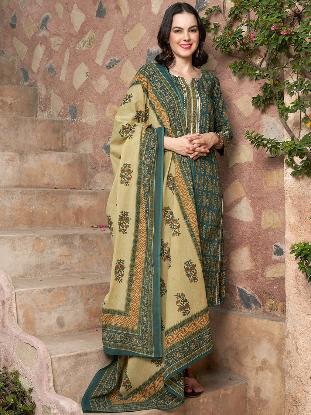 Sangria Ethnic Motifs Printed Pure Cotton Kurta with Trousers & Dupatta