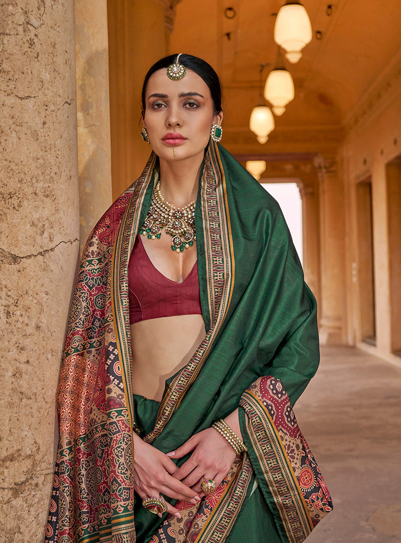 Monjolika Fashion Paisley Print Silk Blend Green Contemporary Saree