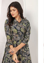 Monjolika Fashion Black Rayon Floral Print Casual Kurti - Distacart