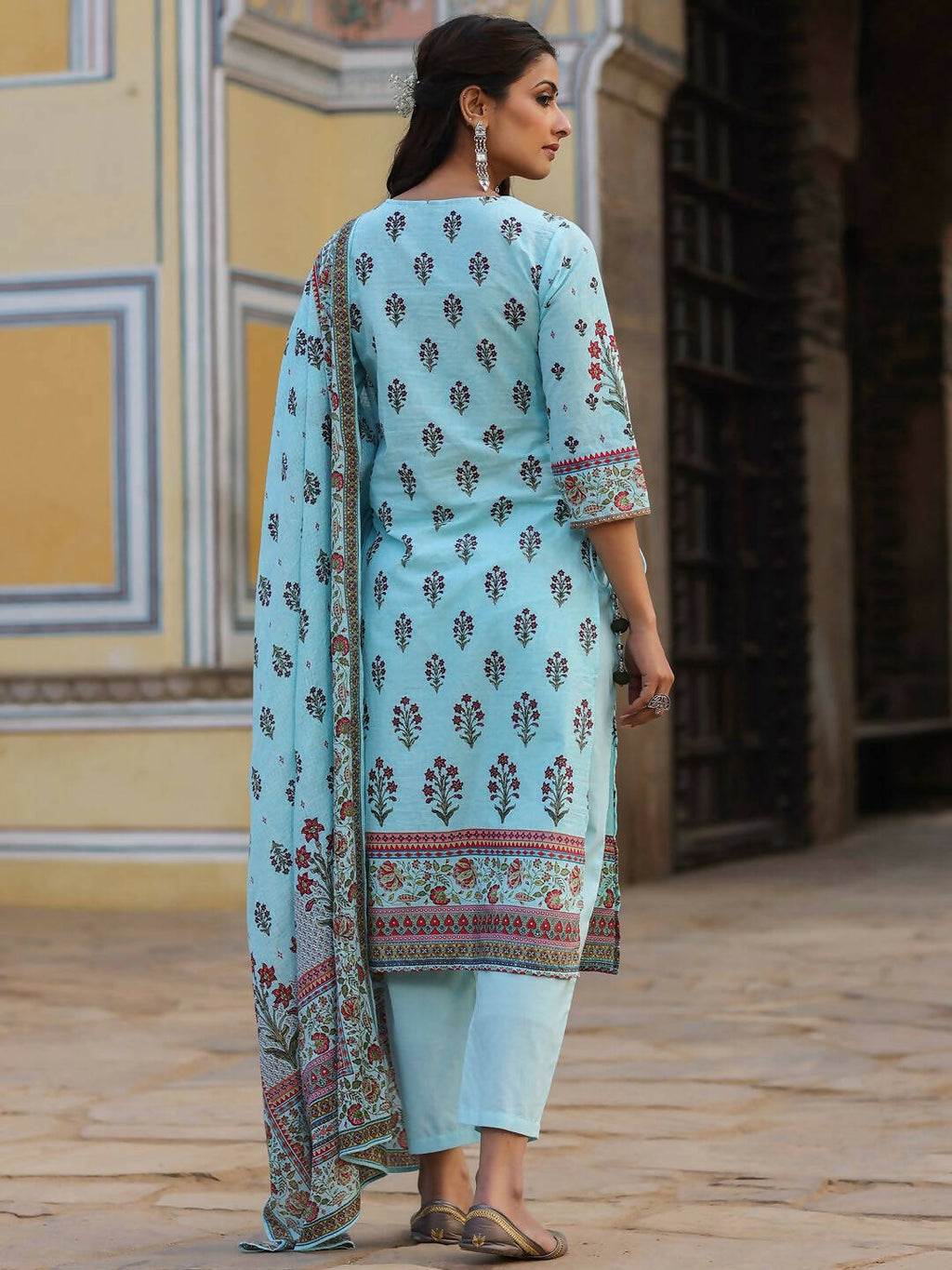 Juniper Women's Skyblue Cambric Floral Placement Printed Straight Fit Kurta Sets - Distacart