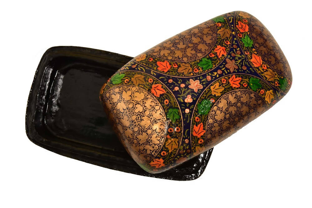 Nizalia Assorted Golden With Semi Circle Chinar Oval Box