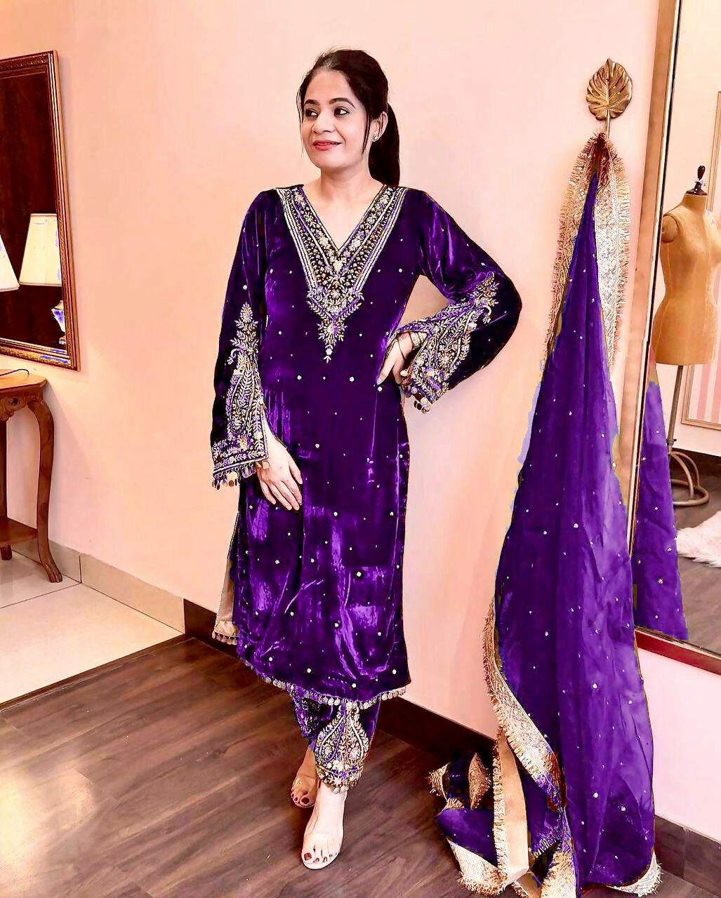 Joban Fashion Royal Purple Velvet Embroidery Kurta Set - Distacart