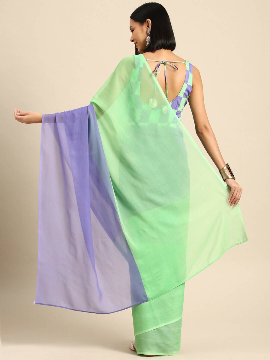 Ahalyaa Women's Traditional wear Saree - Fluorescent Green