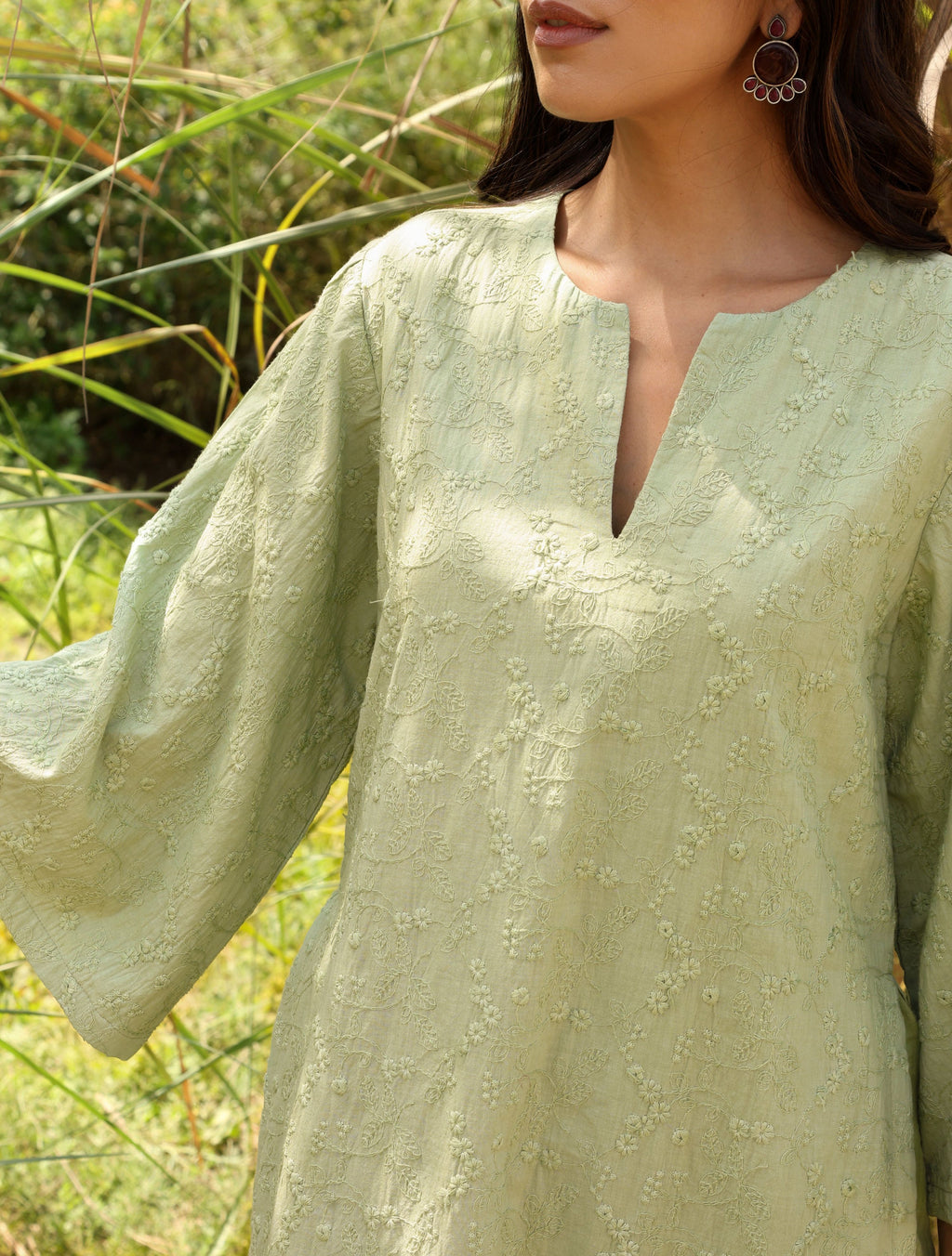 trueBrowns Green Cotton Embroidered Kurta Set - Distacart
