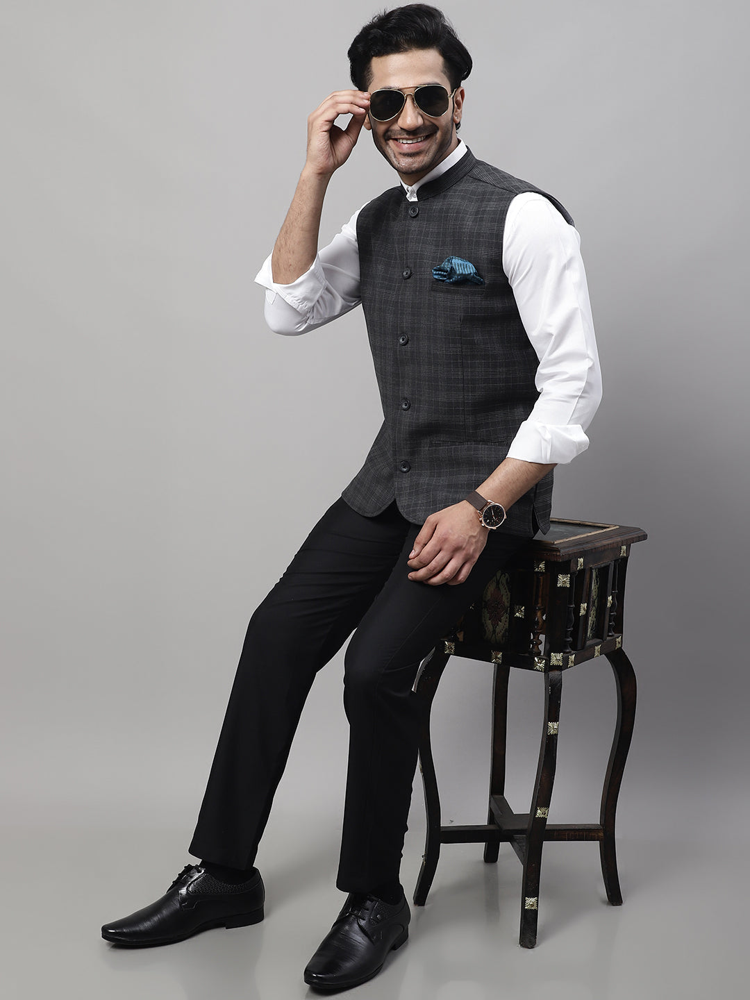 Even Apparels Men's Grey Nehru Jacket With Welt Pockets