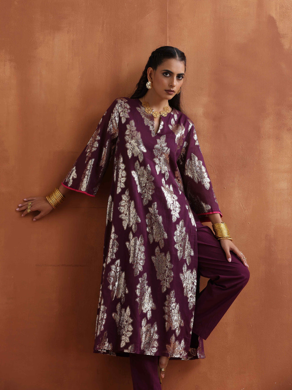 trueBrowns Purple Metallic Straight Kurta Set - Distacart