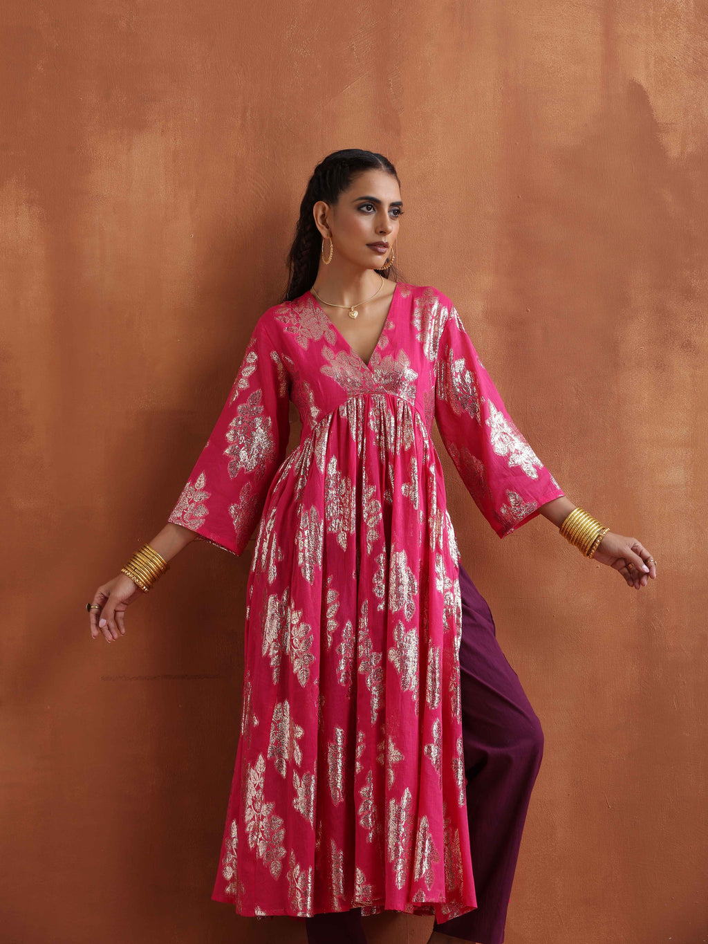 trueBrowns Pink Metallic Flared Anarkali Kurta Set - Distacart