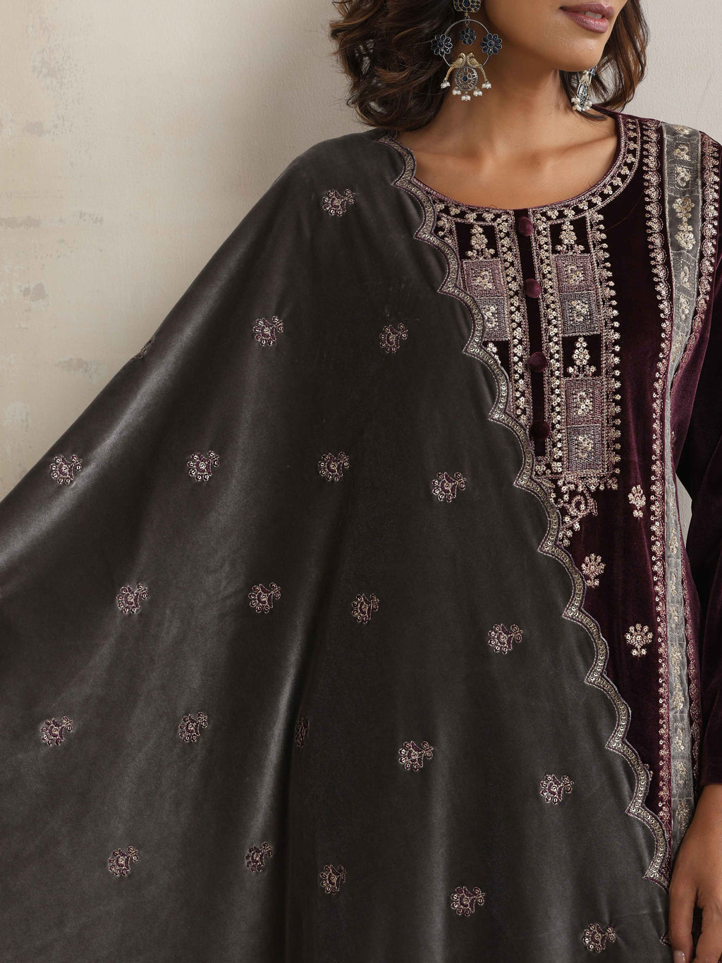 trueBrowns Purple Velvet Embroidered Kurta Pant Dupatta Set - Distacart