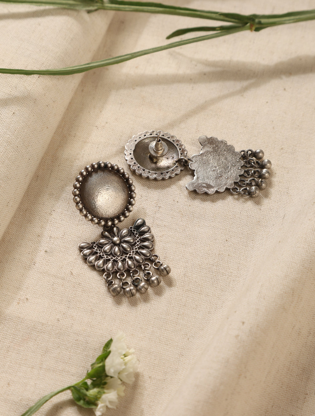 trueBrowns Silver Crescent Floral Earrings - Distacart