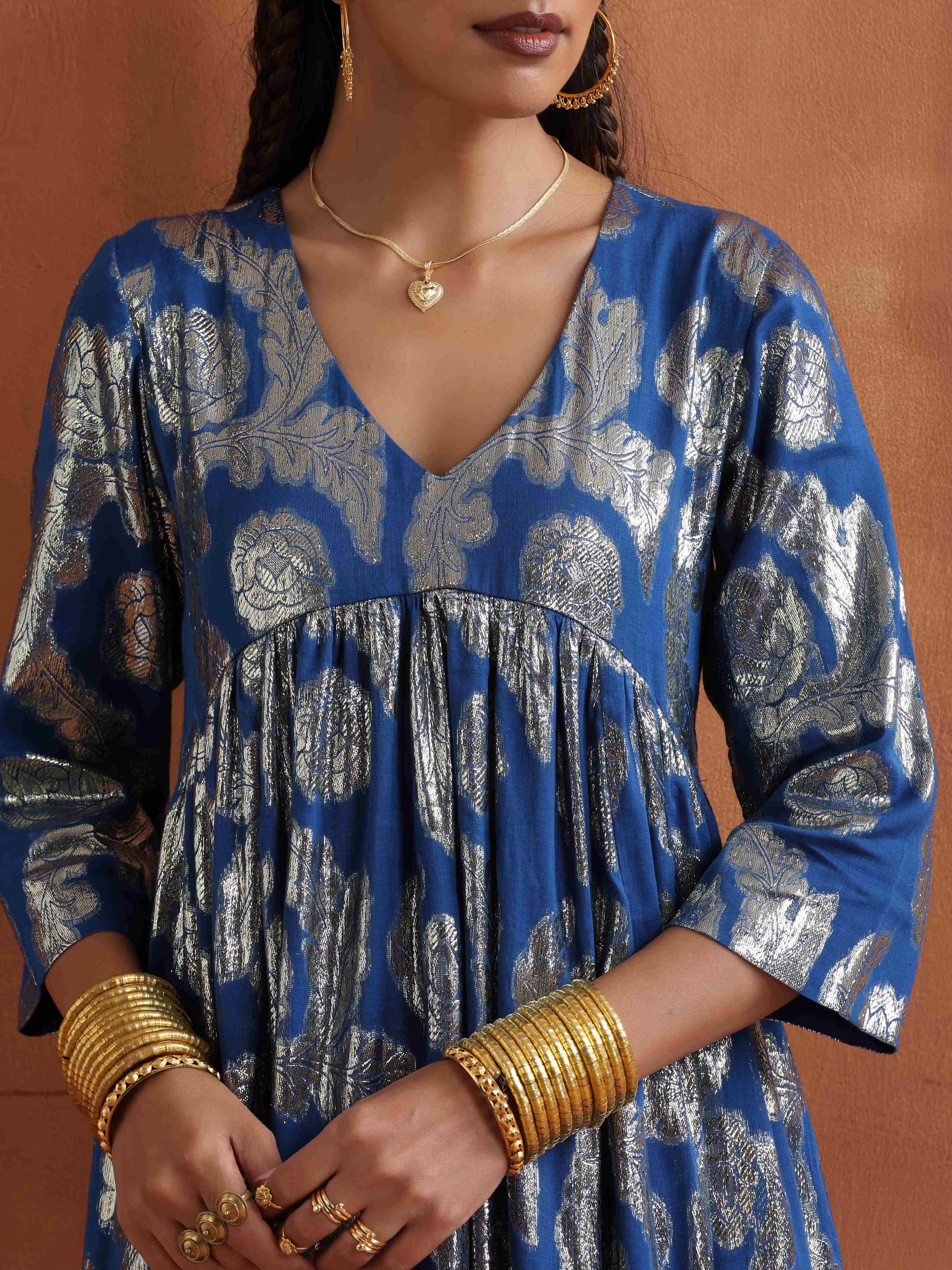 trueBrowns Blue Metallic Flared Anarkali Kurta Set - Distacart