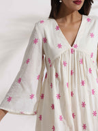 trueBrowns Off-White Cotton Floral Embroidered Flared Kurta Set - Distacart