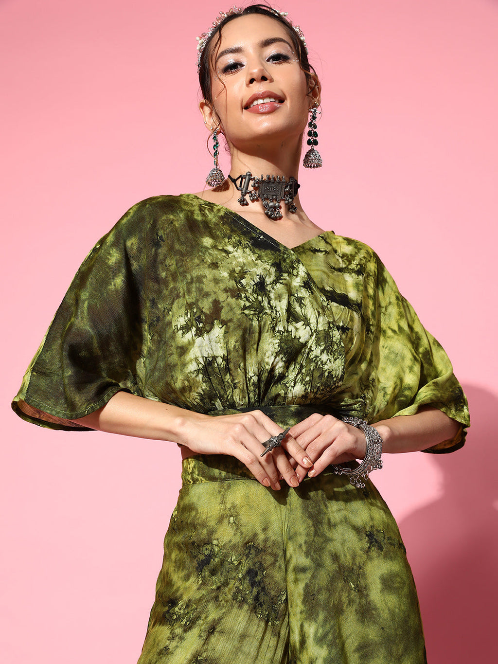 InWeave Women's Olive Tie And Dye New Neckline Top Culottes Set