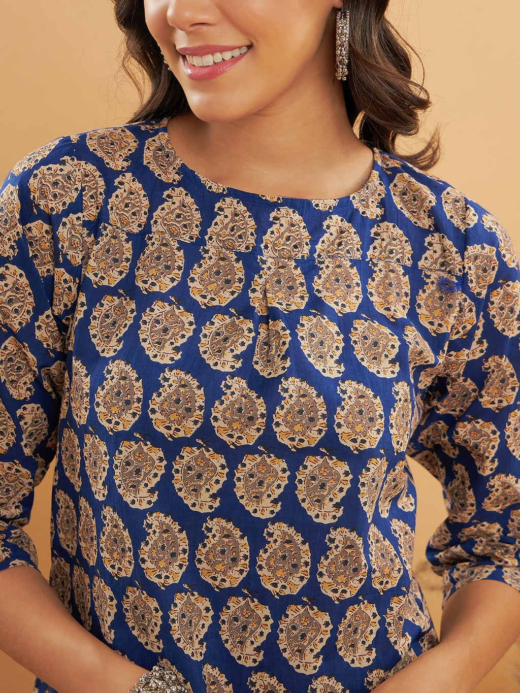 InWeave Women's Ink Blue Small Paisley Kalamkari Top - Distacart