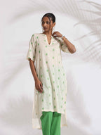 trueBrowns Off-White Cotton Floral Embroidered Straight Kurta Set - Distacart