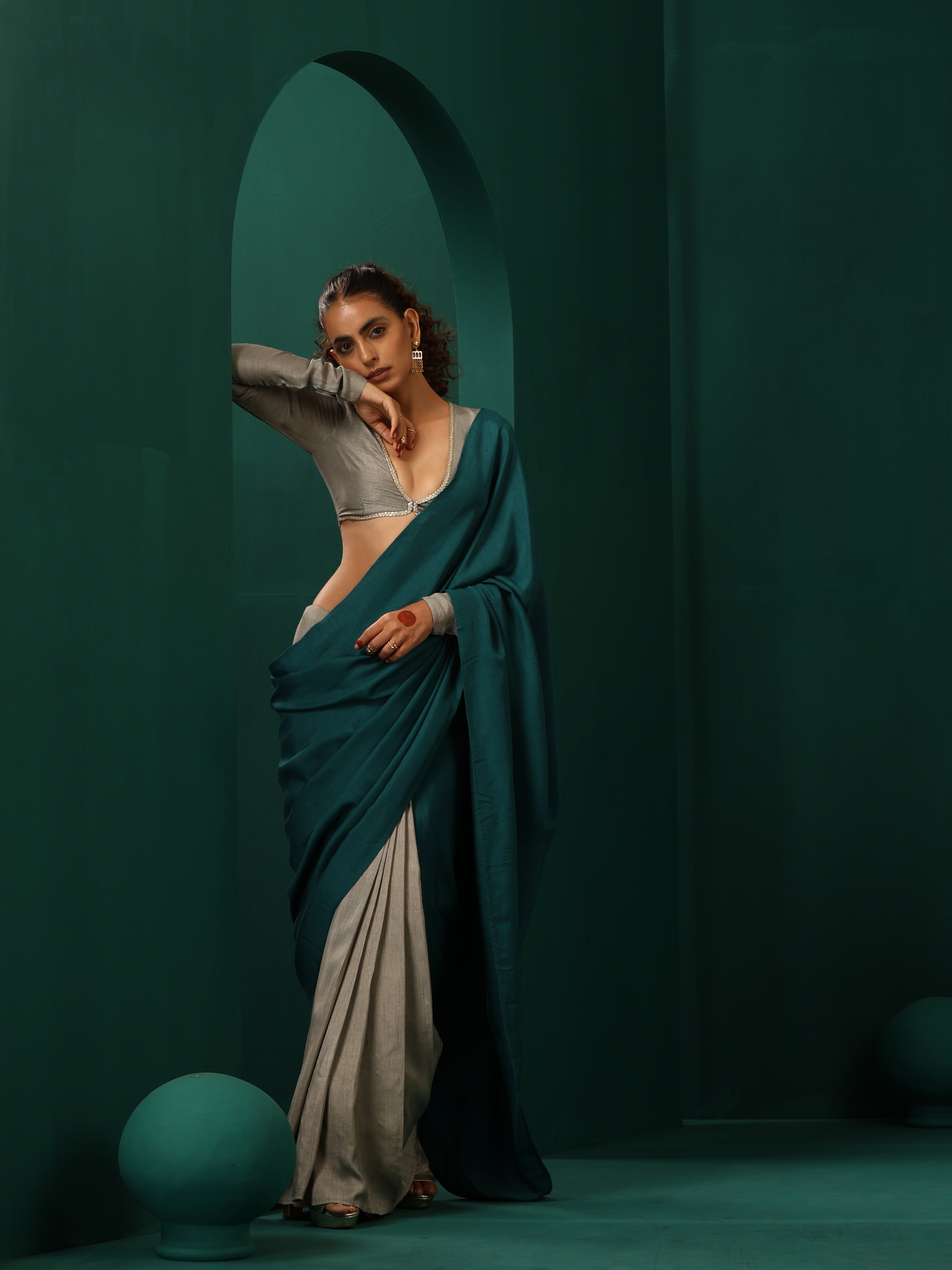 trueBrowns Teal Grey Silk Ready to Wear Saree