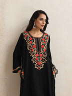 trueBrowns Black Kashmiri Embroidered Woollen Phiran Kurta - Distacart