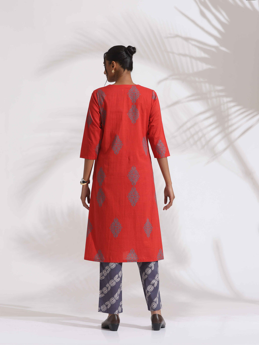 trueBrowns Red Cotton Print Kurta Set - Distacart