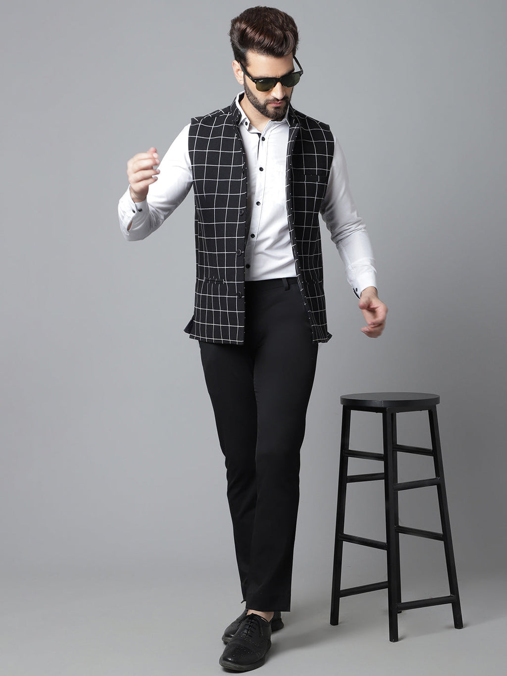 Even Apparels Men's Black Nehru Jacket With Welt Pockets