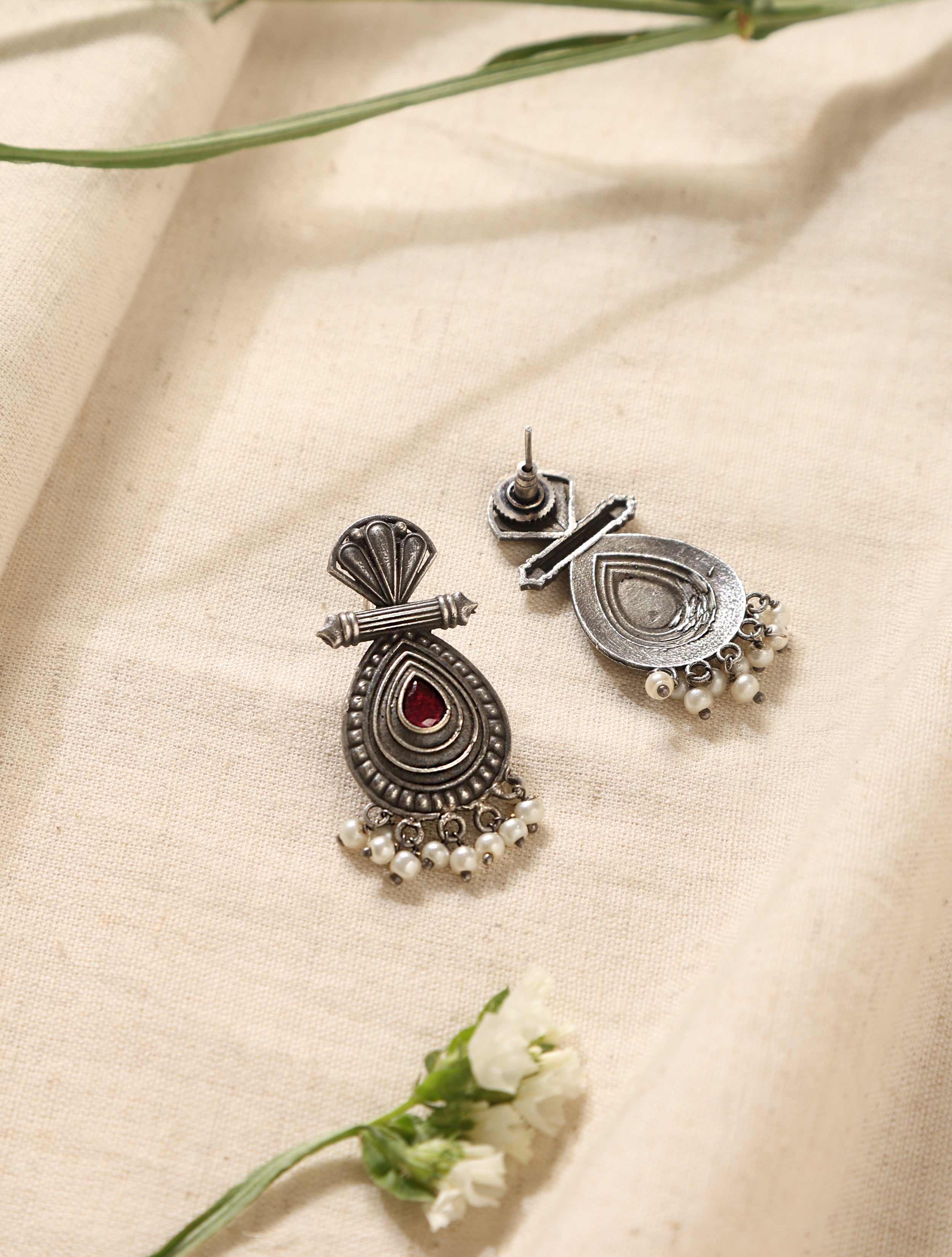 trueBrowns Silver Pearl Bead Earrings - Distacart