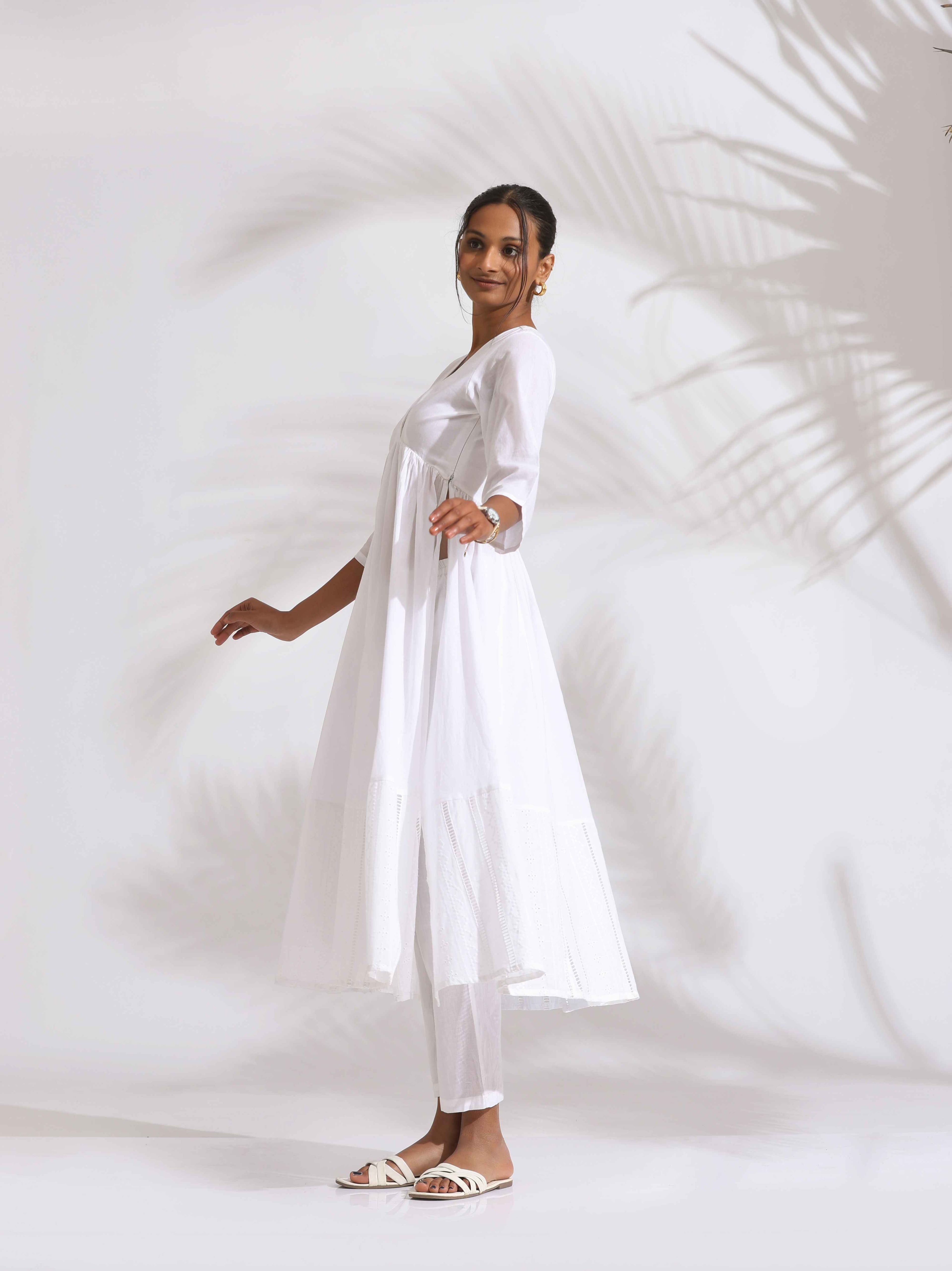 trueBrowns White Cotton Schiffli Flared Anarkali Kurta Set - Distacart