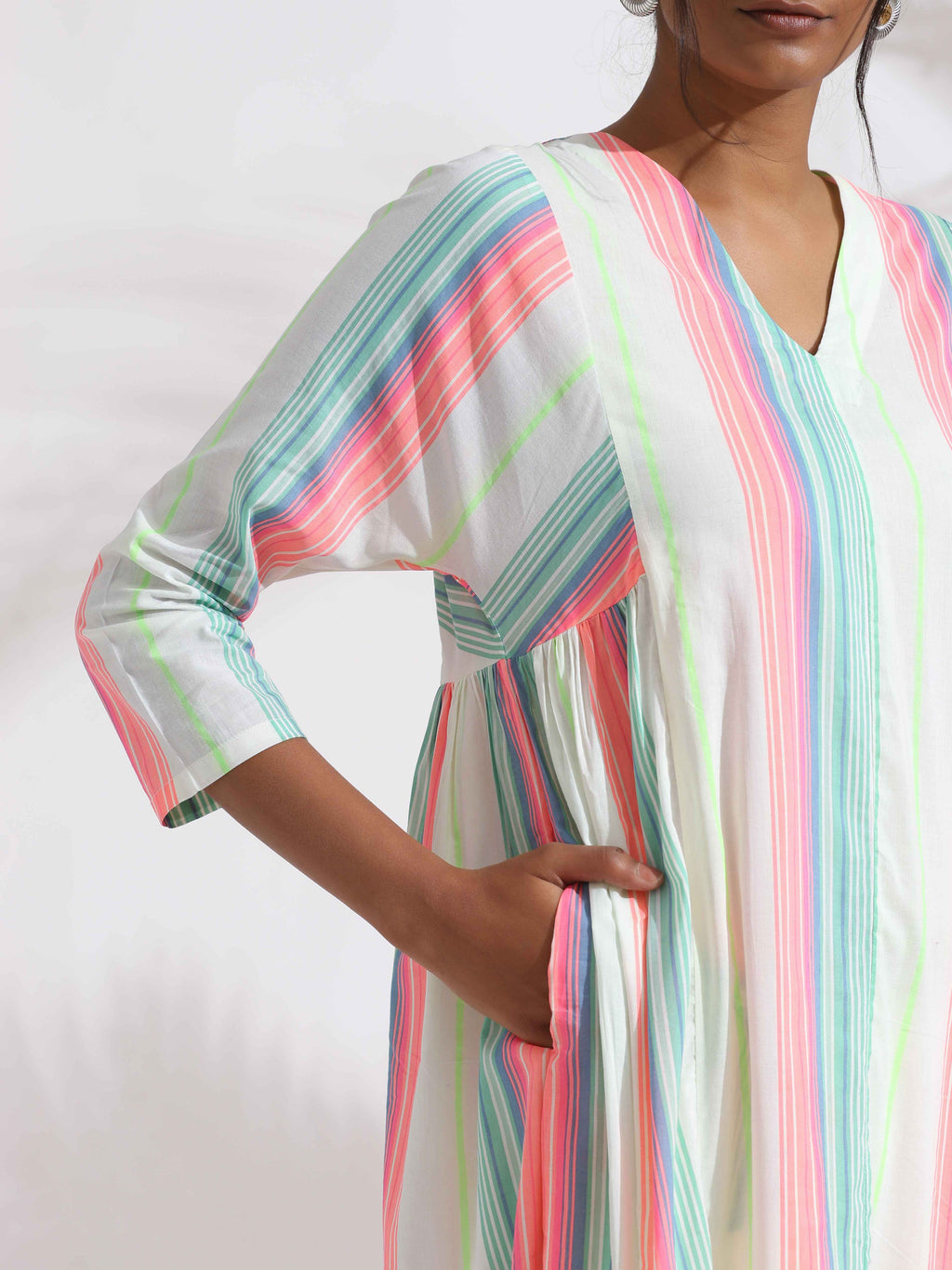 trueBrowns Off-White Cotton Multi Stripe Flared Kurta Set - Distacart