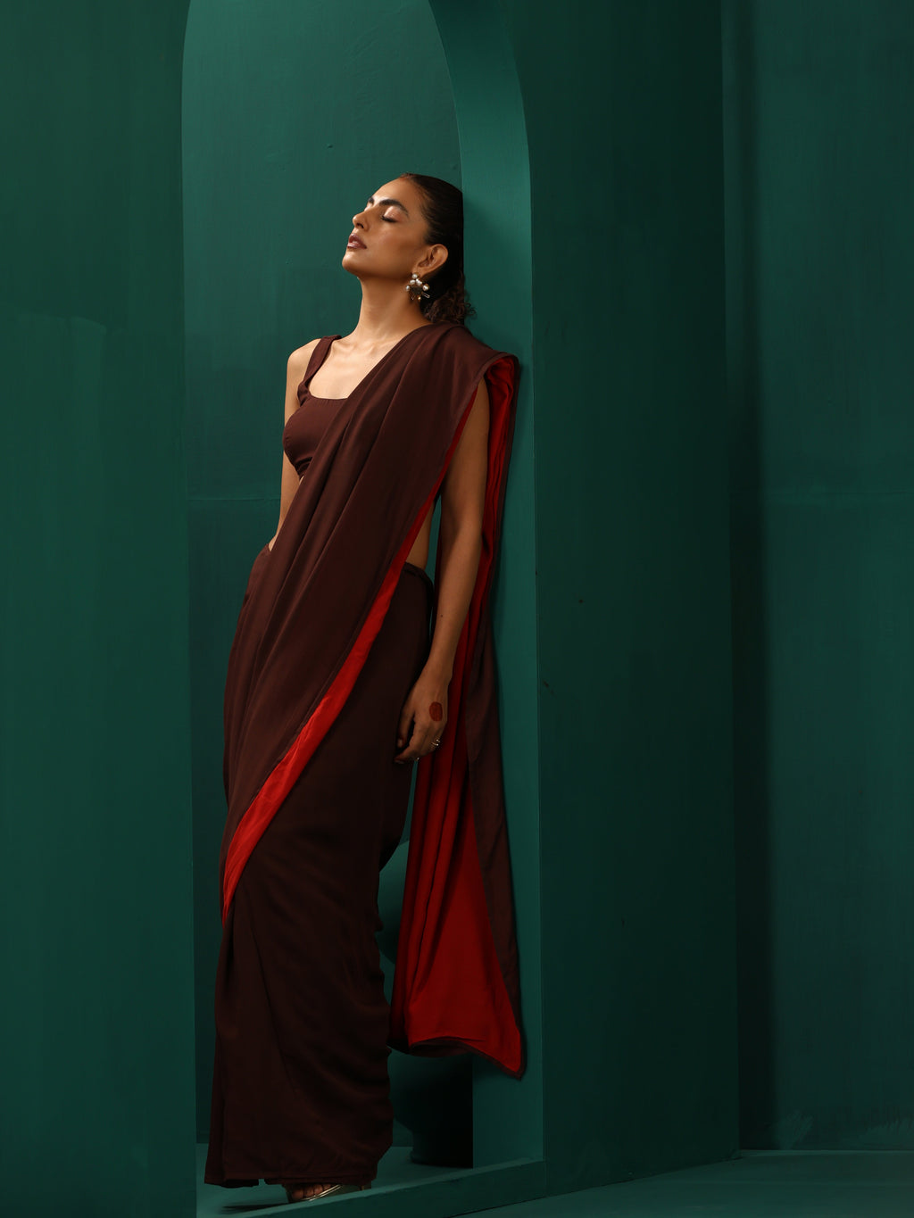 trueBrowns Cola Muslin Silk Ready to Wear Saree